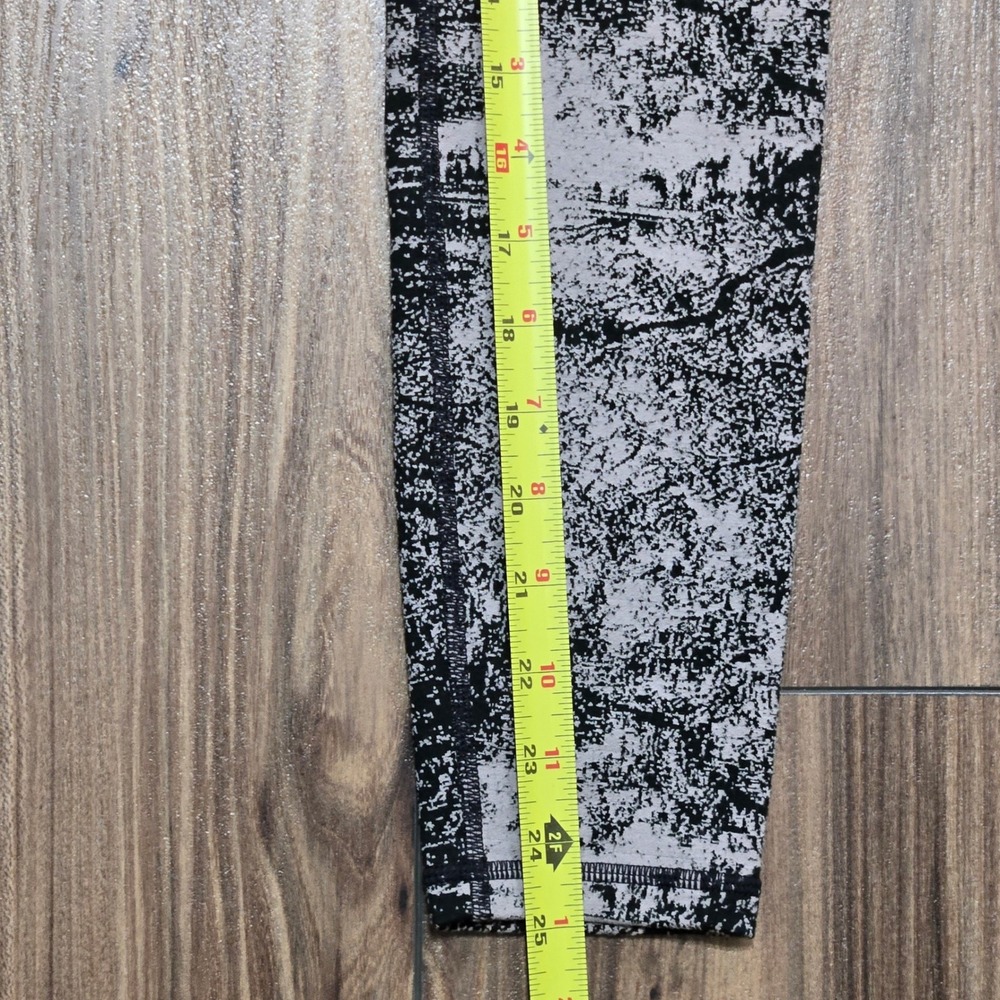 Athleta Elation Glades High Rise 7/8 Leggings Black White Abstract Print Yoga S - Picture 6 of 11
